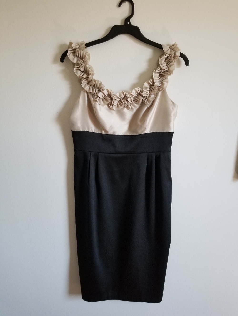 London Style Beige and Black Floral-Trim Midi Sheath Dress Size 8